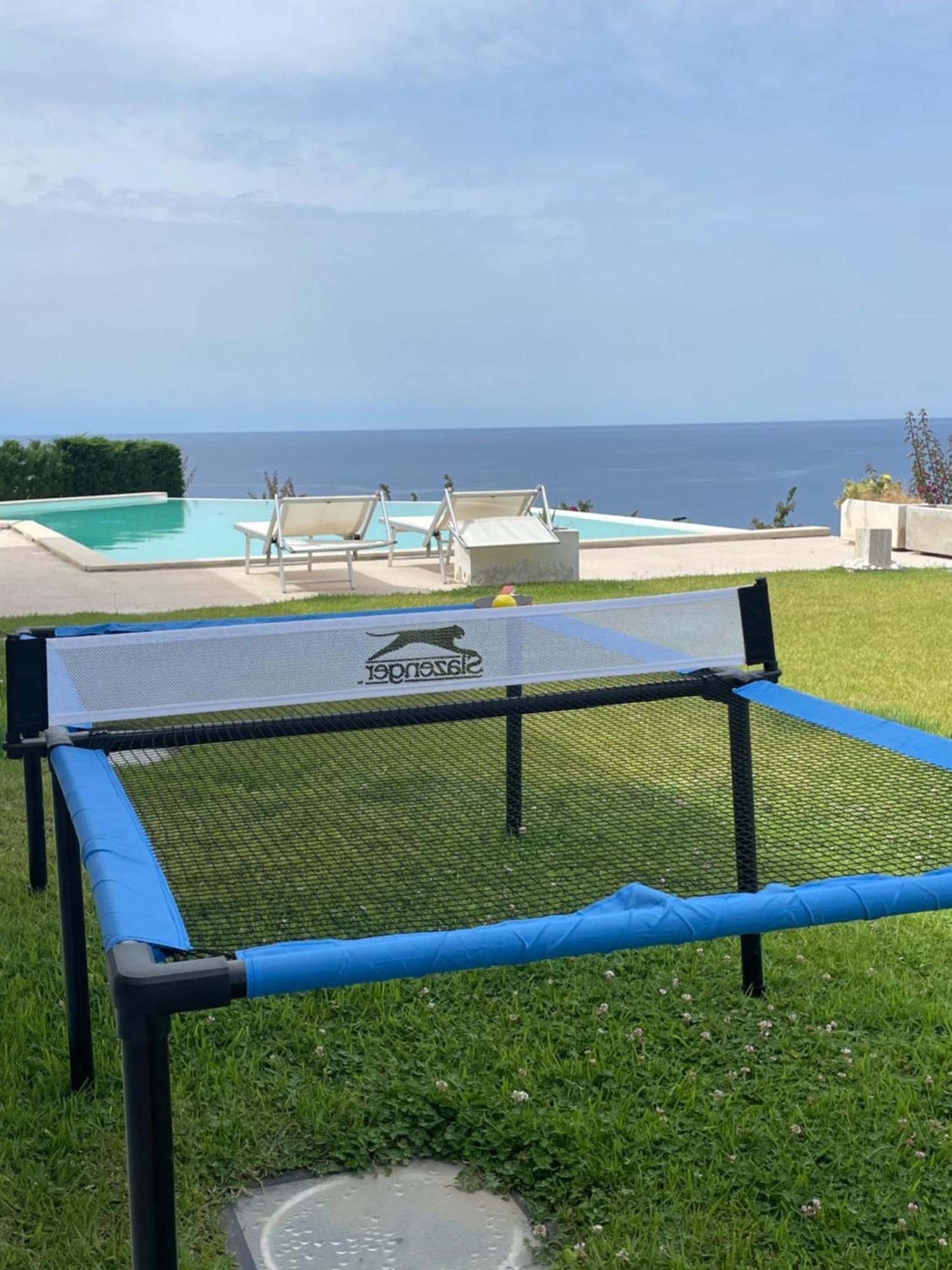 Luxury Villa Blue&Blanc Piscina A Sfioro Isola Diamante Buitenkant foto